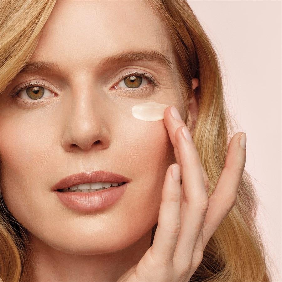 Benefiance Wrinkle Smoothing Eye Cream von Shiseido Speichern exportieren