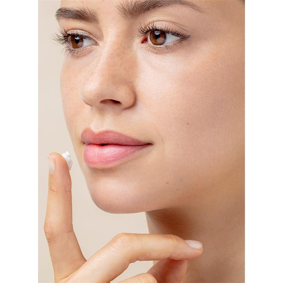 Expert Products Total Lip Treatment von SENSAI Vierteljährliche Förderung