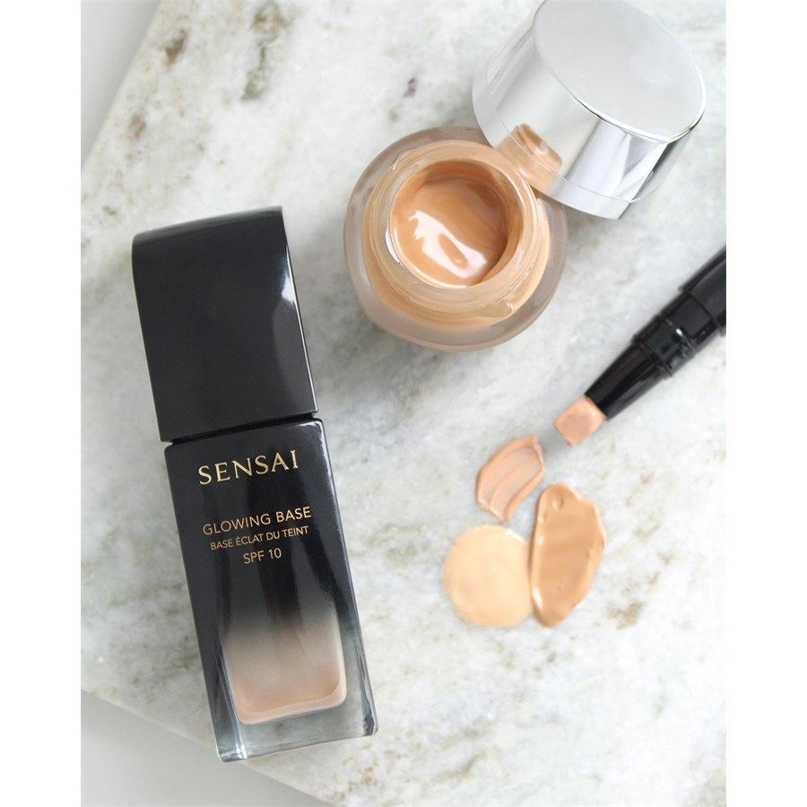Foundations Glowing Base SPF 10 von SENSAI Osterangebot