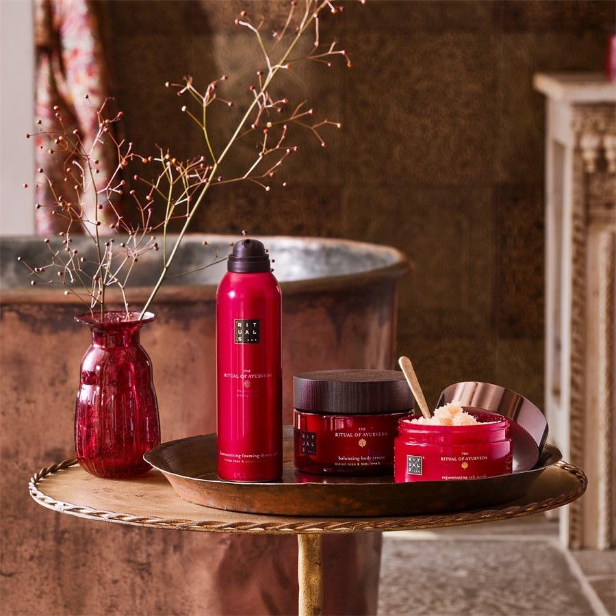 The Ritual Of Ayurveda Foaming Shower Gel von RITUALS Begrenzte Freigabe