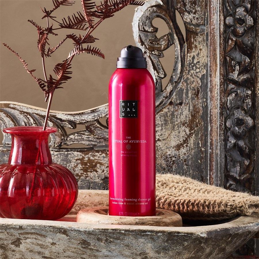 The Ritual Of Ayurveda Foaming Shower Gel von RITUALS Begrenzte Freigabe