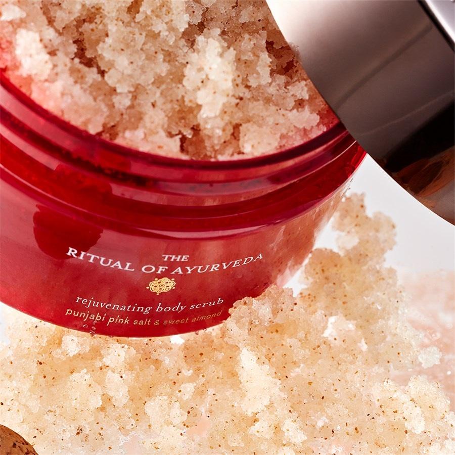 The Ritual Of Ayurveda Body Scrub punjabi pink salt & sweet almond von RITUALS 50% Rabatt mit kostenlosem Versand