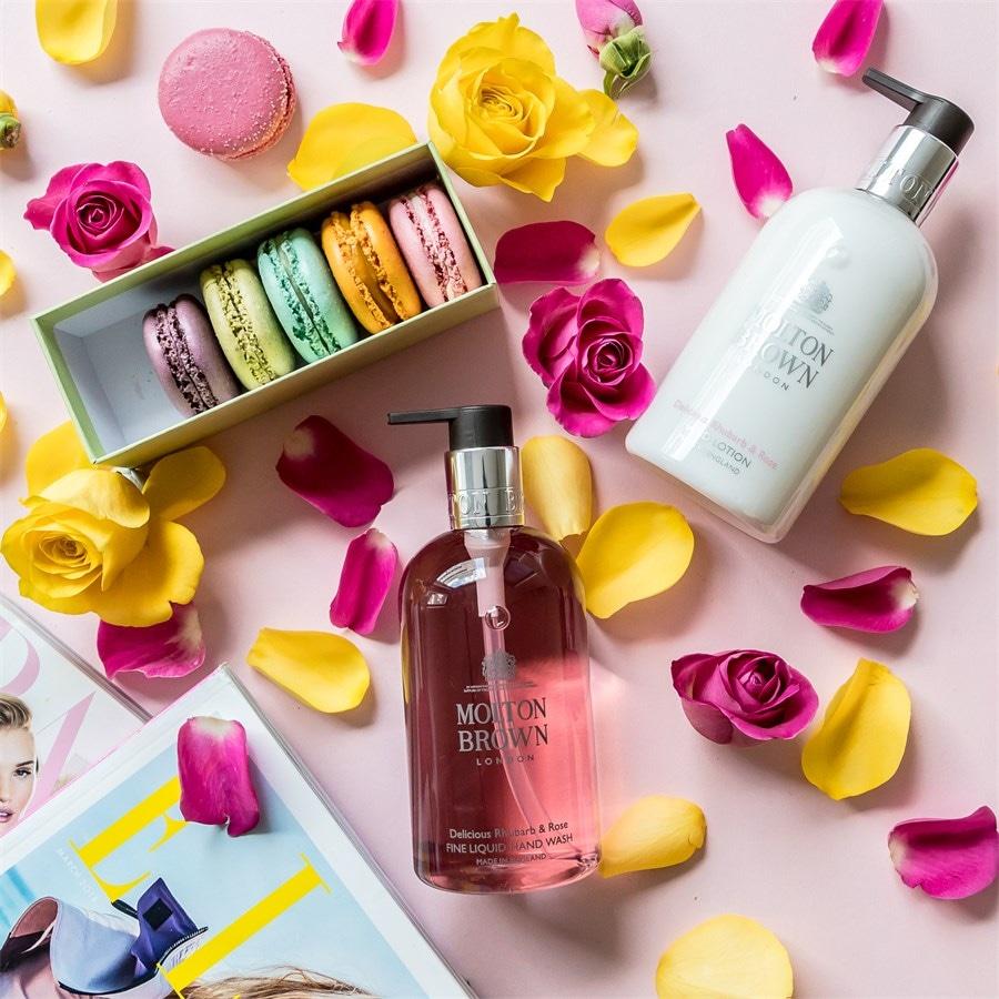 Delicious Rhubarb & Rose Fine Liquid Hand Wash von Molton Brown Saisonale Angebote