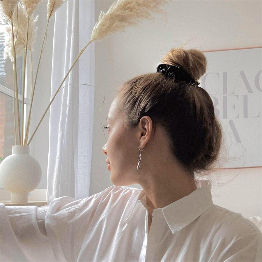 Haargummis & Scrunchies Original Seiden Scrunchie von Bellody Lagerräumung