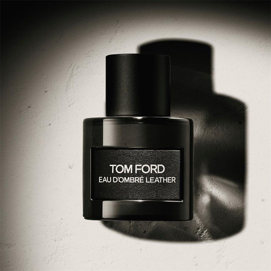 Signature Eau de Toilette Spray Eau D Ombre Leather von Tom Ford Meist gekauft