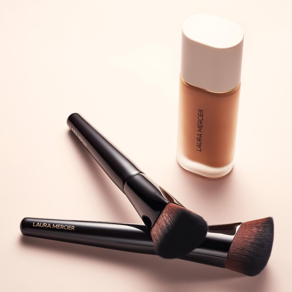 lookfantastic Laura Mercier Real Flawless Foundationpinsel Im Verkauf