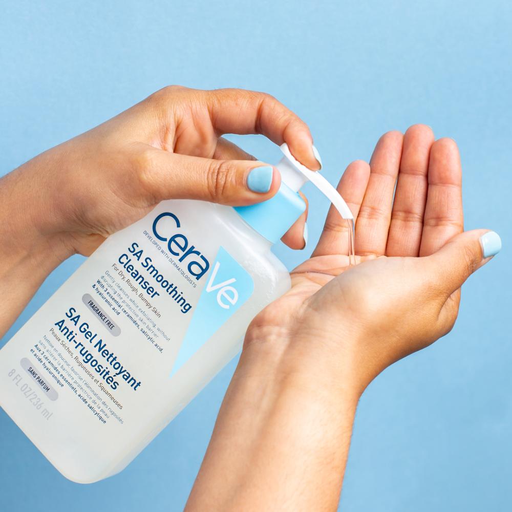 lookfantastic CeraVe SA Glättende Reinigungsmilch mit Salicylsäure für Trockene Raue und Unebene Haut 236 ml Räumungsverkauf
