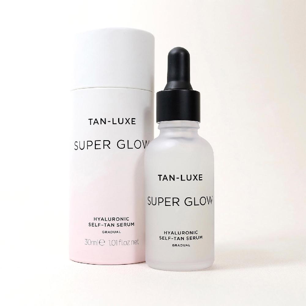 lookfantastic Tan-Luxe Super Glow Hyaluron-Selbstbräunungsserum 30 ml Wochenangebot