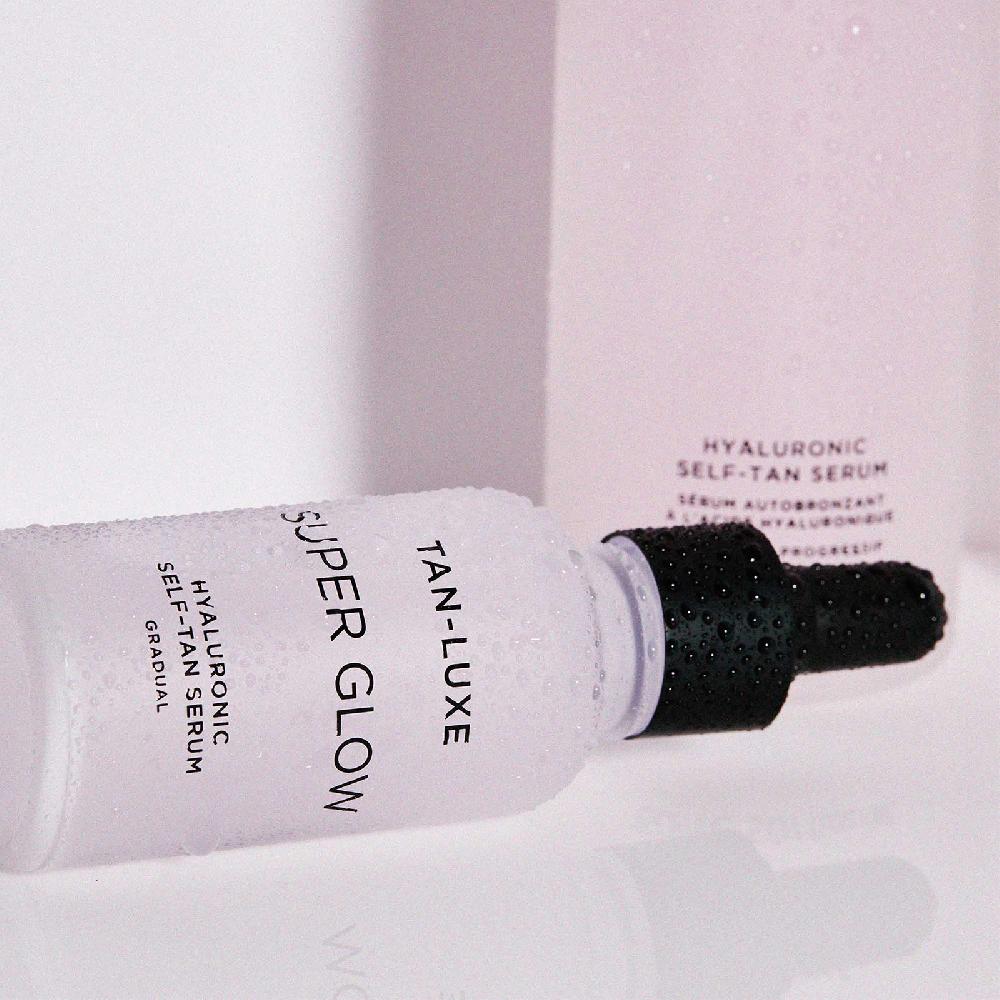 lookfantastic Tan-Luxe Super Glow Hyaluron-Selbstbräunungsserum 30 ml Wochenangebot