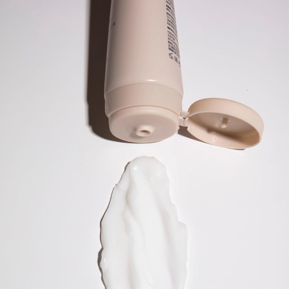 lookfantastic OUAI Curl Crème 236ml Versandkostenfrei