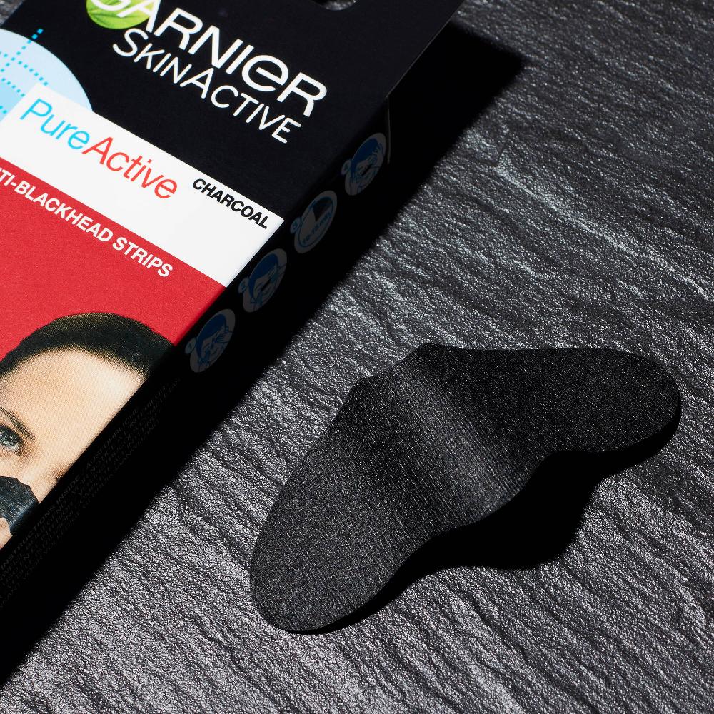 lookfantastic Garnier Pure Active Charcoal Anti-Blackhead Nose Strips x 4 Osterangebot