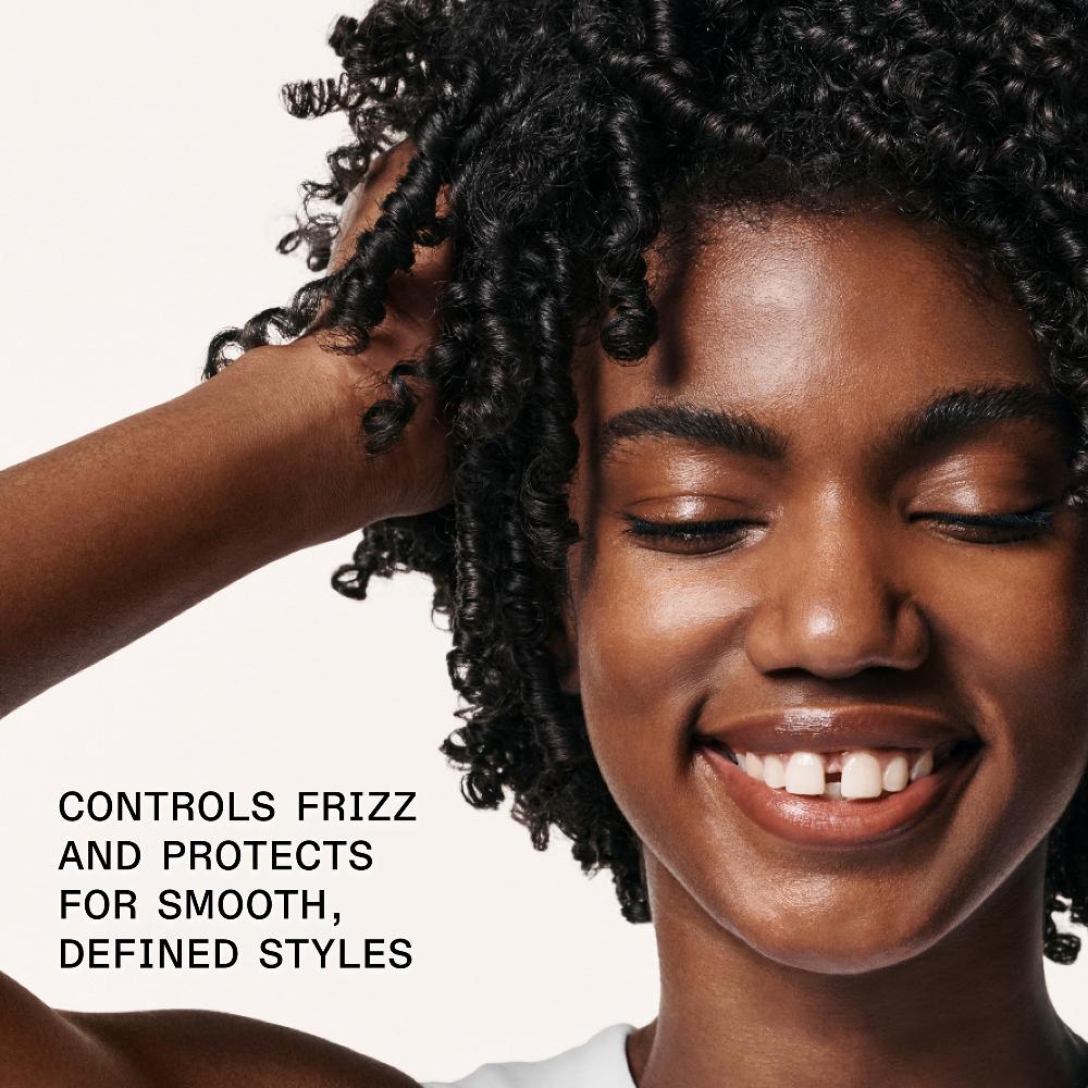 lookfantastic Olaplex No. 6 Bond Smoother Frizz Control Styling-Haarcreme 100 ml Speichern exportieren