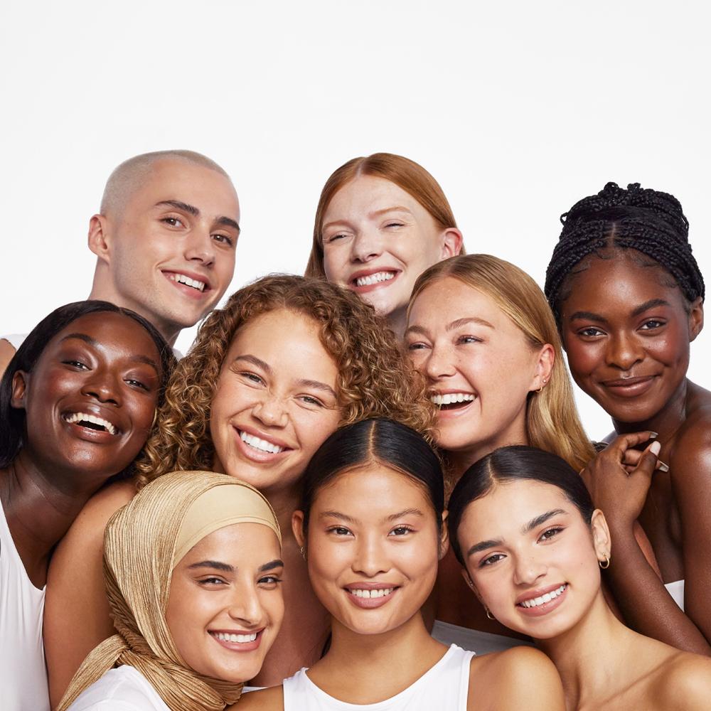 lookfantastic Makeup Revolution Silk Serum-Foundation 23 ml (Verschiedene Farbtöne) Nur für heute