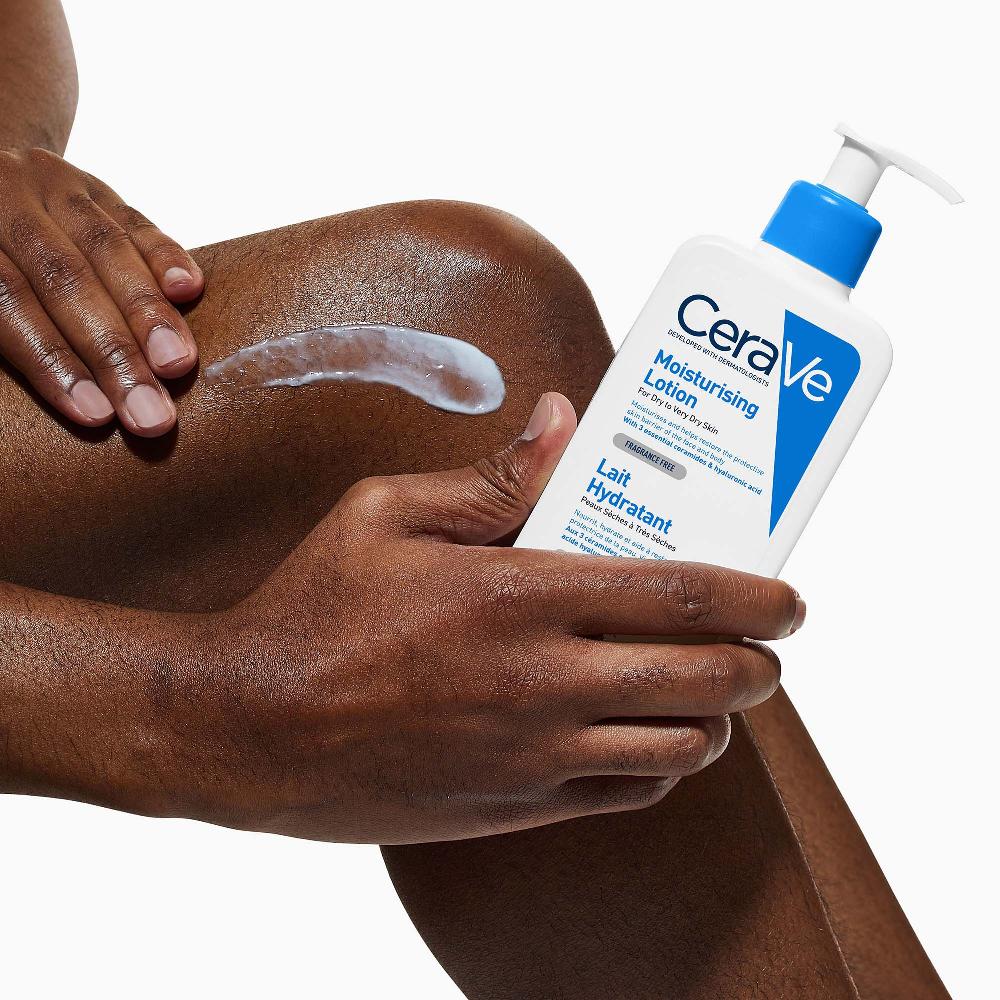 lookfantastic CeraVe Feuchtigkeitsspendende Lotion mit Ceramiden für Trockene bis Sehr Trockene Haut 236 ml Saisonale Angebote