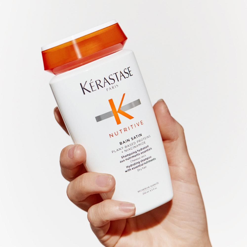 lookfantastic Kérastase Nutritive Bain Satin Feuchtigkeitsspendendes Shampoo für Trockenes Haar 250 ml Riesige Rabatte