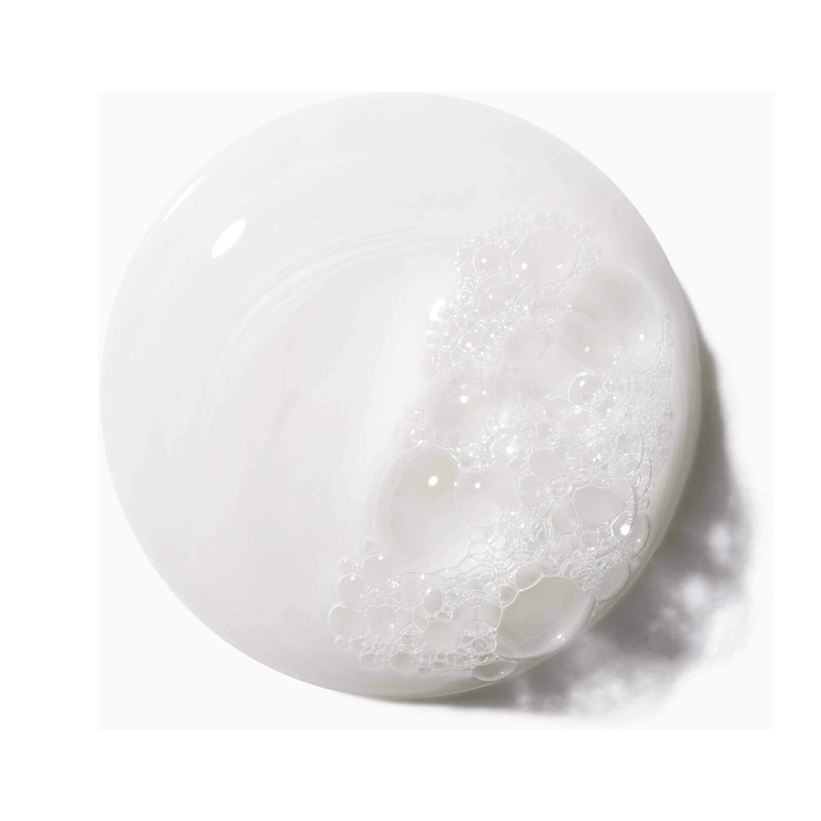 lookfantastic Kérastase Symbiose Reinigendes Anti-Schuppen-Zellularshampoo für Fettige Empfindliche und zu Schuppen Neigende Kopfhaut 250 ml Limitierter Zeitrabatt