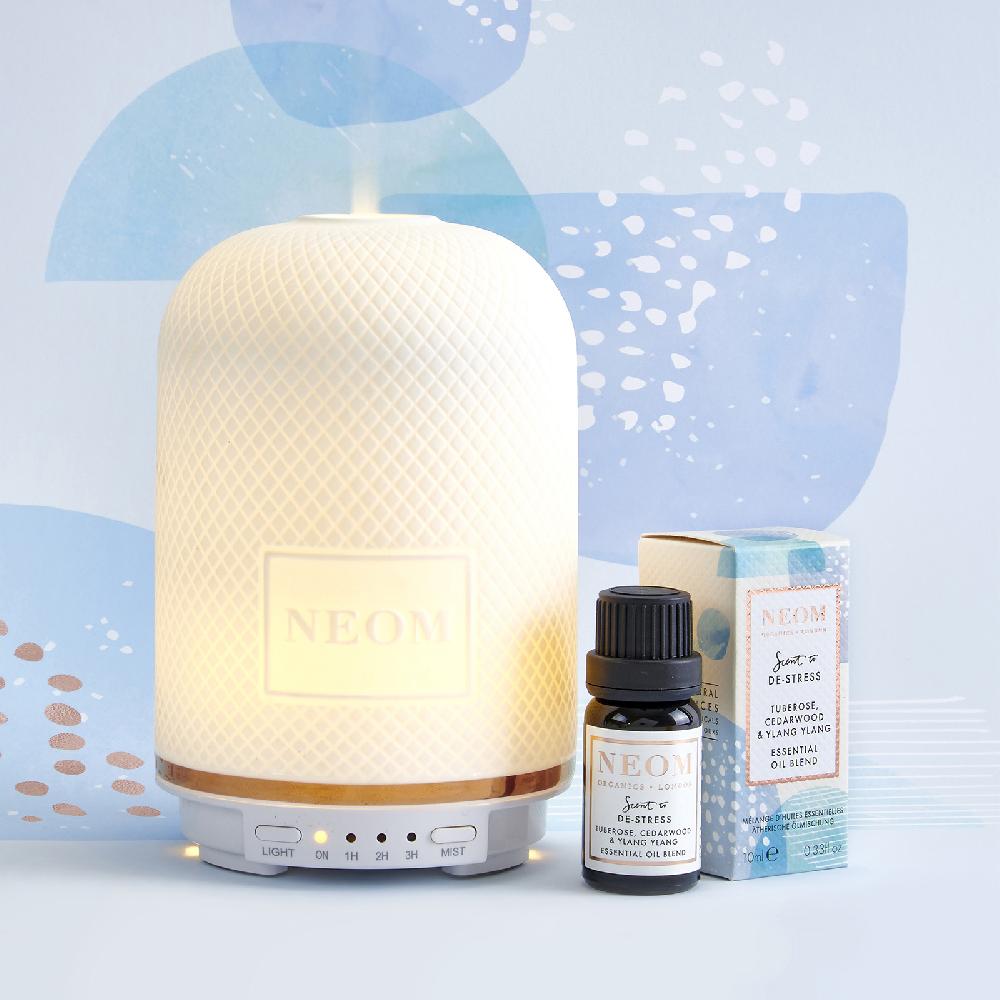 lookfantastic NEOM Tuberose Zedernholz und Ylang Ylang ätherische Ölmischung 10ml Schlussverkauf