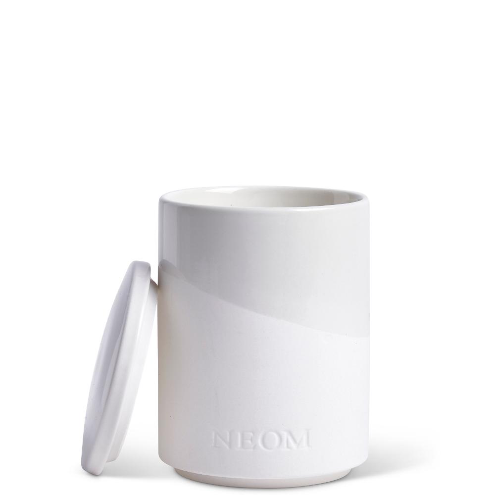 lookfantastic NEOM Schwarzer Pfeffer und Bergamotte Duftkerze 320 g Limitierter Zeitrabatt