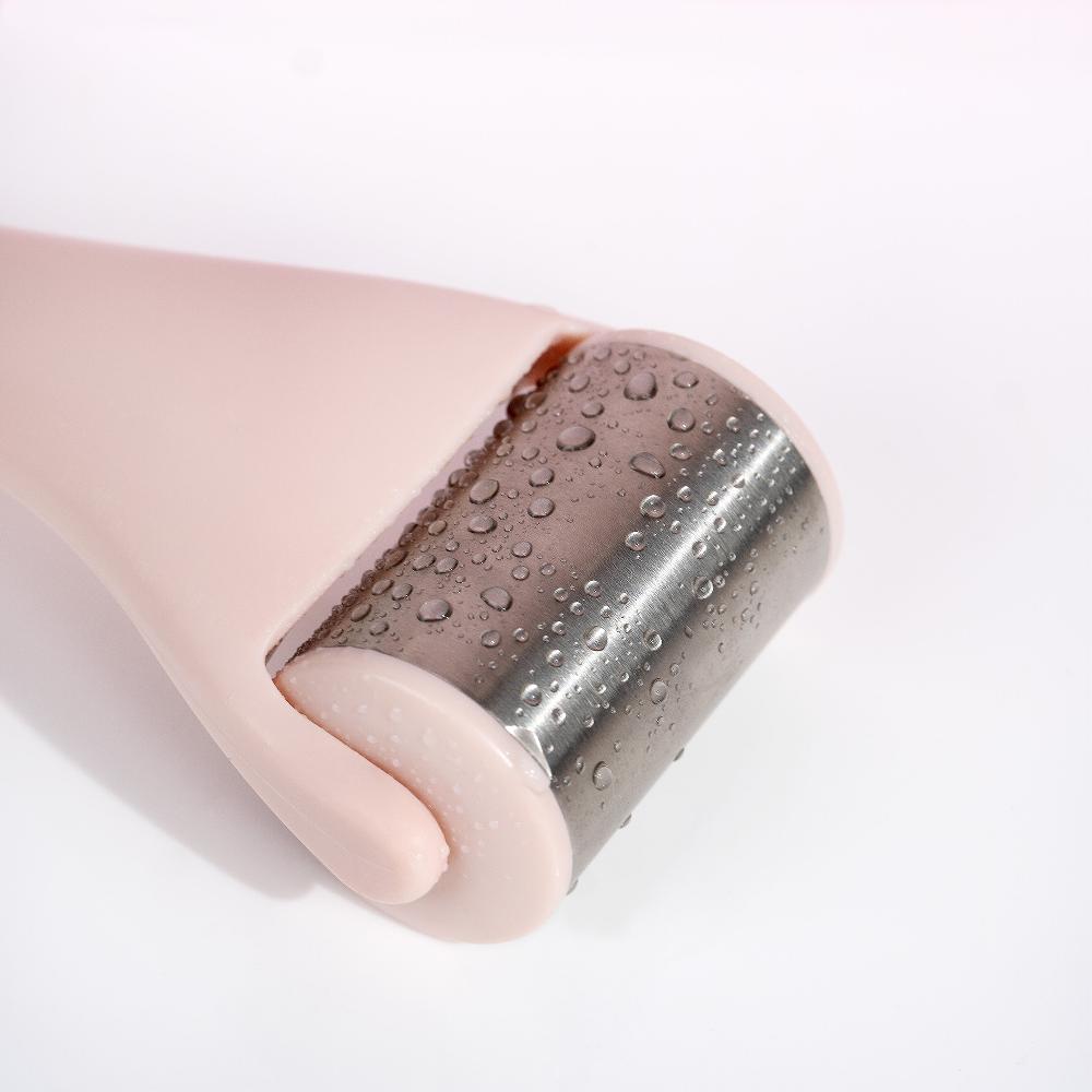lookfantastic brushworks Eiswalze Kauf eins, bekomm eins gratis