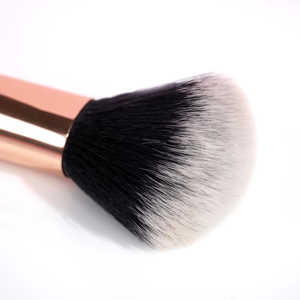 lookfantastic brushworks Rougepinsel Günstig kaufen